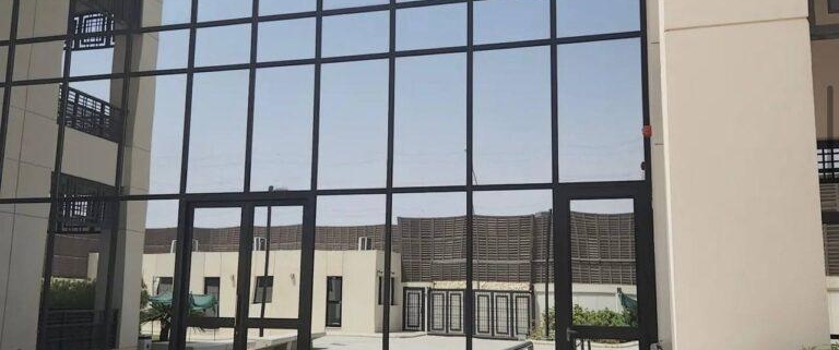 اعمال الألمنيوم ( الابواب - درايش - واجهات كارتنوول- واجهات كريتنوول - واجهات أستركشر ) فى السعودية